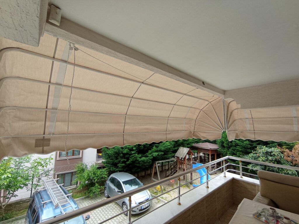 Körüklü Tente Nerelerde Kullanılır? Ev, Balkon ve İş Yerleri İçin Rehber